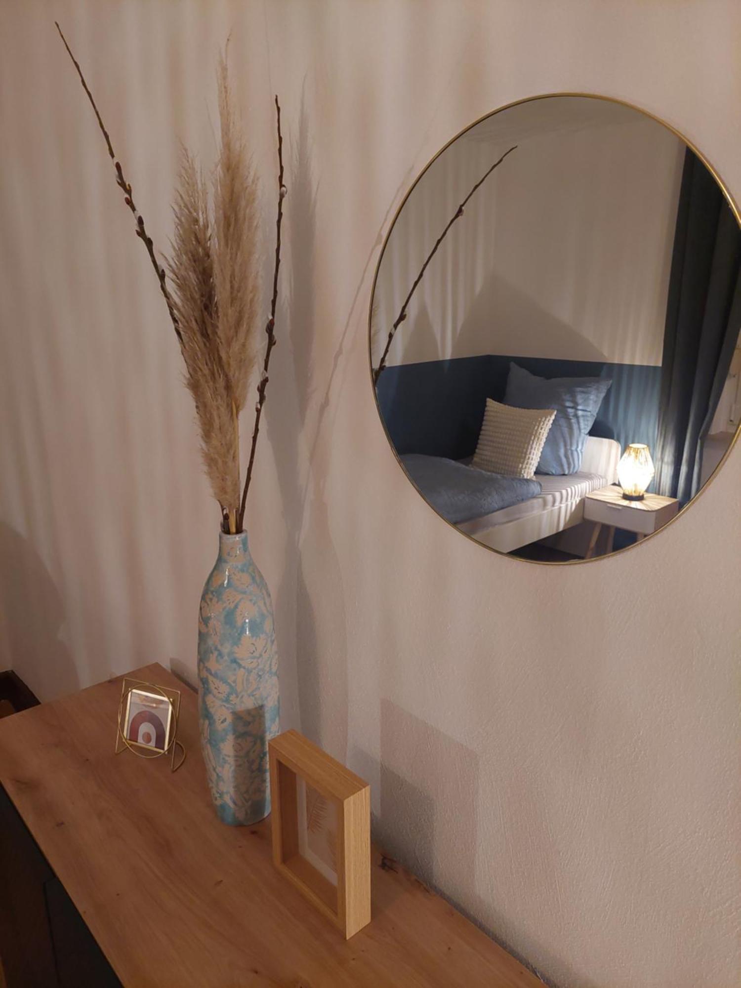 Cozy Home, 7 Beds, Wifi, Kitchen, Balcony, Bielefeld Center المظهر الخارجي الصورة