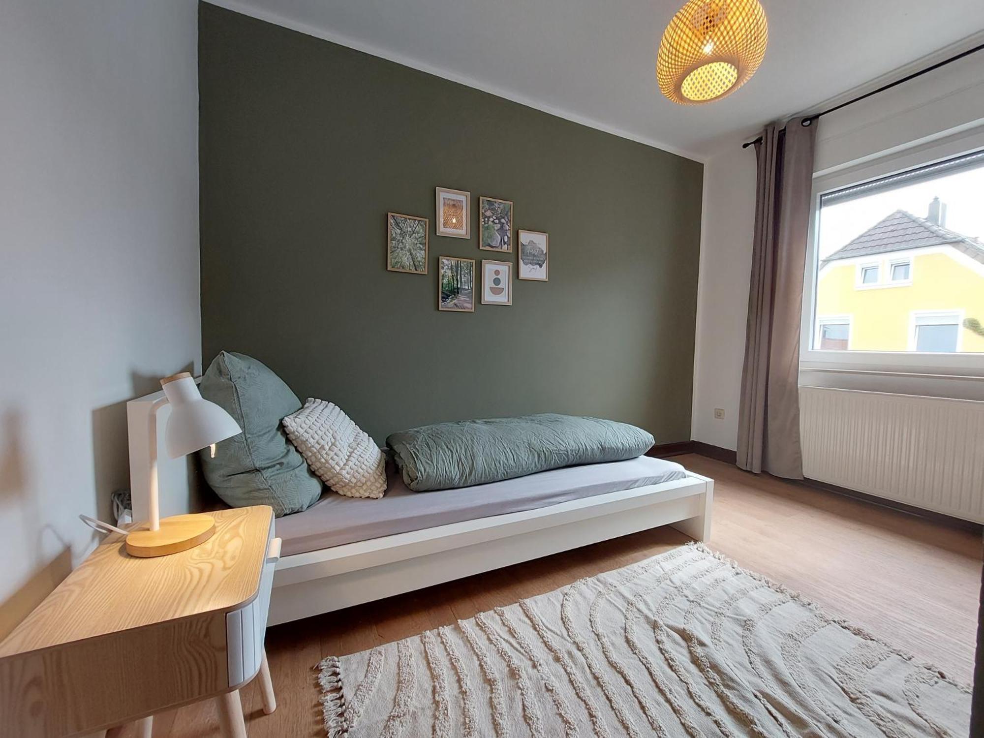 Cozy Home, 7 Beds, Wifi, Kitchen, Balcony, Bielefeld Center المظهر الخارجي الصورة