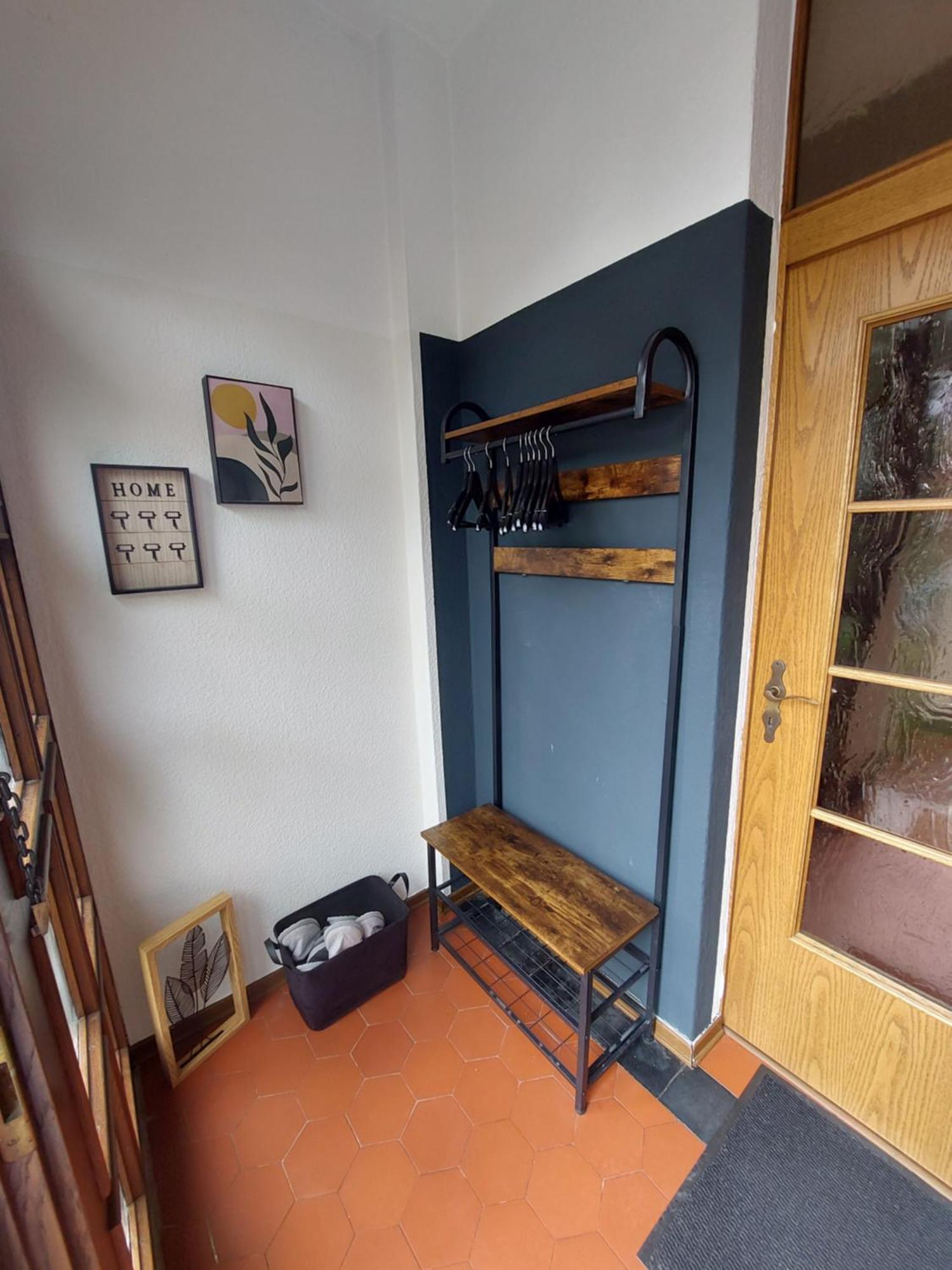 Cozy Home, 7 Beds, Wifi, Kitchen, Balcony, Bielefeld Center المظهر الخارجي الصورة