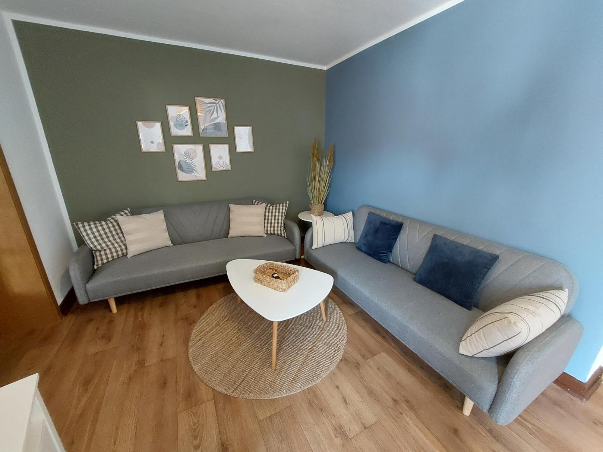 Cozy Home, 7 Beds, Wifi, Kitchen, Balcony, Bielefeld Center المظهر الخارجي الصورة